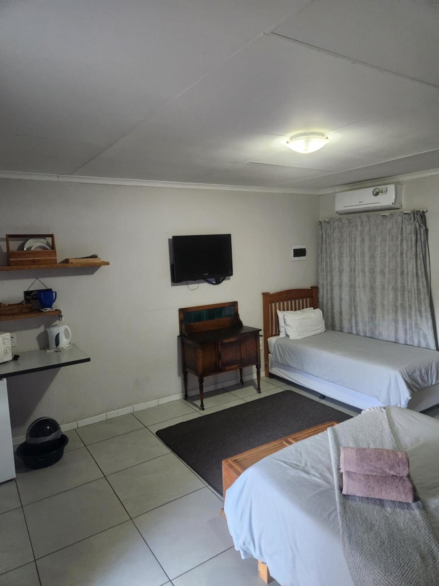 Mimosa Guesthouse โคลส์เบิร์ก ภายนอก รูปภาพ